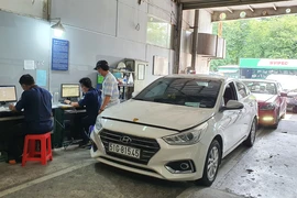 Gương, kính chắn gió, camera như thế nào thì ô tô bị trượt kiểm định?
