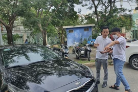 Kiếm 'bộn' tiền nhờ cho thuê ô tô không sử dụng dịp tết