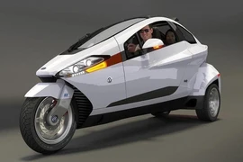 Rầm rộ mẫu mô tô có cabin như ô tô giá ngang ngửa Honda SH