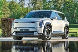 Kia EV9 sẽ cạnh tranh cùng với các dòng xe sang BMW, Audi và Mercedes-Benz