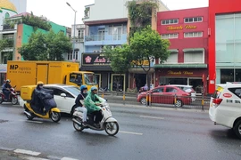 Sẽ kiểm tra sức khoẻ định kỳ đối với người lái xe mô tô, xe gắn máy?