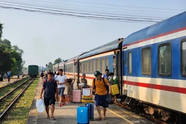 Vé tàu tết Nguyên đán 2024 còn nhiều trên toàn tuyến đường sắt