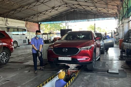 TP.HCM: Nộp hồ sơ xe mới khó hơn khi đăng kiểm đông trở lại 
