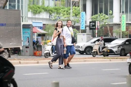 Người đi bộ vi phạm giao thông có thể bị xử phạt đến 200 ngàn đồng