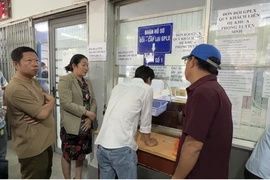 Người đổi giấy phép lái xe online phải thêm thao tác trả lại bằng cũ để tiêu huỷ