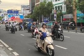 Người đổi bằng lái xe mô tô, xe gắn máy cũng phải khám sức khoẻ?