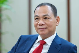 Công ty thuê xe điện của tỷ phú Phạm Nhật Vượng sẽ thay đổi ra sao sau chiến lược tái định vị?
