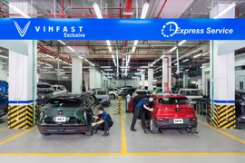 Xưởng dịch vụ phủ kín như 'Wi-Fi toàn quốc', chủ xe VinFast yên tâm trên mọi cung đường