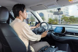 Miễn lệ phí trước bạ ô tô điện đến hết năm 2030: Người dân tiết kiệm hàng trăm triệu đồng chi phí lăn bánh