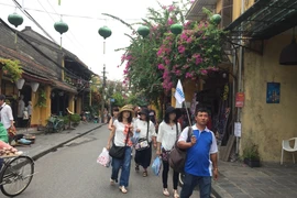 Khách Trung Quốc đến Việt Nam bất ngờ tăng trở lại