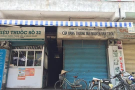 Một số chợ tiểu thương quần áo, mỹ phẩm... tạm nghỉ 
