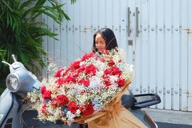Hoa giá 'khủng' không còn được lựa chọn cho ngày 20-10
