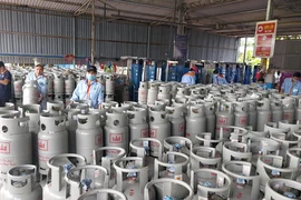 Tháng 2 giá gas tăng liên tiếp lên 40.000 đồng bình/12kg