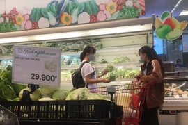 TP.HCM doanh thu bán lẻ dịch vụ đạt hơn 456 ngàn tỉ đồng