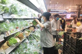 'Chen chúc đi mua đẩy giá hàng hóa tăng, nguy cơ lây dịch bệnh' 