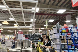 Trước giờ G, đồng loạt kiến nghị giảm thuế VAT 2% thêm một năm