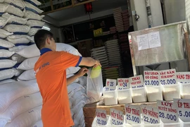 Giá gạo trong nước tăng theo giá xuất khẩu. ẢNH: TÚ UYÊN