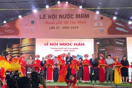 Lãnh đạo TP.HCM khai mạc lễ hội nước mắm 