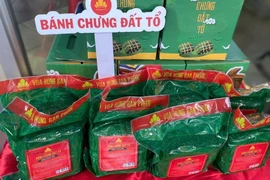 Hàng trăm đặc sản vùng miền hội tụ tại Phiên chợ Tết xanh 2026