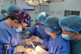 Bệnh viện Thống Nhất lần đầu ghép thận cho 2 thiếu niên 17 tuổi