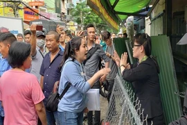 Người đến rào chợ, đòi đất có hành vi gây mất an ninh trật tự