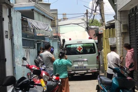 Phá cửa, bất ngờ thấy người đàn ông tử vong trong nhà 