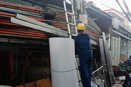 Nam thợ hồ 23 tuổi bị điện giật tử vong trong cơn mưa 