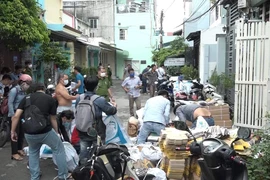 Triệt phá 8 điểm sản xuất, phân phối phụ tùng xe máy giả