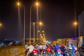 Vụ đua xe trên cao tốc: Làm việc với 3 người, tạm giữ 1 xe