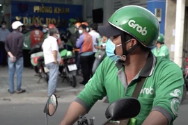 TP Thủ Đức: Hướng dẫn shipper xét nghiệm miễn phí, phụ nữ mang thai tiêm vaccine