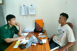 Bộ đội Biên phòng TP.HCM bắt thanh niên mua ma tuý để bán kiếm lời