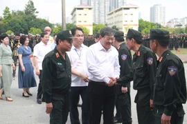 Cán bộ nguồn Ủy viên Trung ương chiêm ngưỡng Cảnh sát cơ động diễn tập
