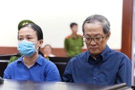Video: Xử phúc thẩm, tòa bác kháng cáo của cựu giám đốc bệnh viện TP Thủ Đức