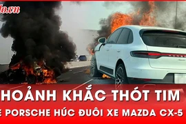 Tin nóng 11-11: Thót tim khoảnh khắc xe Porsche húc đuôi xe Mazda CX-5, lửa bốc cháy ngùn ngụt