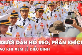 Người dân bày tỏ phấn khởi vì được 'mãn nhãn' khi xem lễ diễu binh, diễu hành