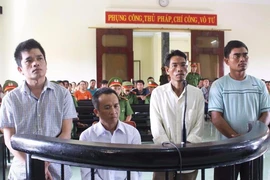 Không xử hình sự trưởng CA huyện liên quan phá rừng