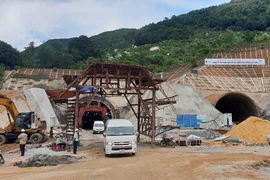 Hầm Cù Mông sẽ hoạt động từ tháng 1-2019