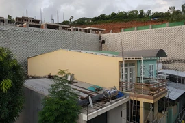 Khánh Hòa quyết tháo dỡ tường rào 'khủng' ở dự án Đồi Xanh