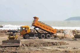 Thu hồi đất 2 dự án lấp lấn vịnh Nha Trang trái phép