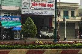 Giám đốc 1 công ty bán SIM card điện thoại bị bắt giam