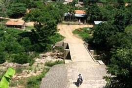 Chủ tịch, kế toán xã 'rút ruột' công quỹ