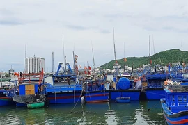 Khánh Hòa sơ tán dân tránh bão số 12