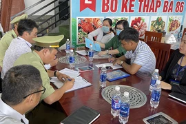 Phạt chủ nhà hàng bán 1,8 triệu đồng/kg ốc hương