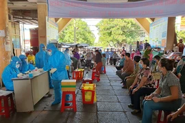 Phát hiện 2 ca COVID-19 là tiểu thương chợ lớn nhất Phú Yên