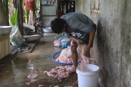 Phát hiện cơ sở chế biến mỡ bẩn xuất đi TP.HCM