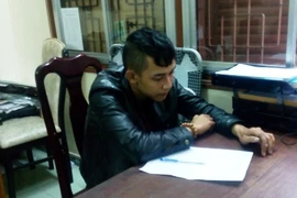 Xông vào nhà truy sát, bé gái 3 tuổi cũng không tha