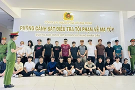 Phá đường dây cần sa qua mạng tại TP.HCM, bắt 28 người nước ngoài và Việt Nam