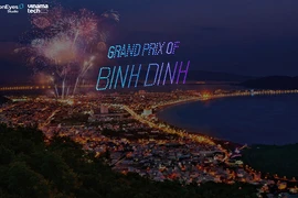 500 drone vẽ ánh sáng trên bầu trời đêm ở Quy Nhơn vào 31-3