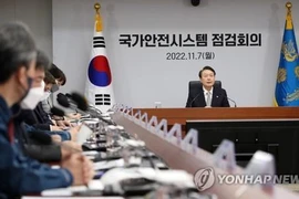 Tổng thống Hàn Quốc Yoon Suk-yeol chủ trì cuộc họp về các quy định an toàn quốc gia tại văn phòng tổng thống ở thủ đô Seoul vào ngày 7-11. Ảnh: YONHAP