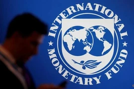 Logo của Quỹ Tiền tệ Quốc tế (IMF) tại Hội nghị Thường niên IMF - WB 2018 ở đảo Bali, (Indonesia) ngày 12-10-2018. Ảnh: REUTERS